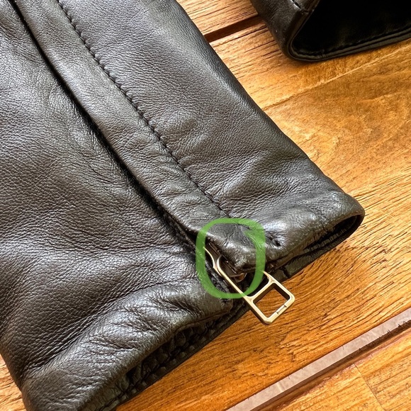 Danier Women’s Black Leather Jacket - Size S - Picture 13 of 16